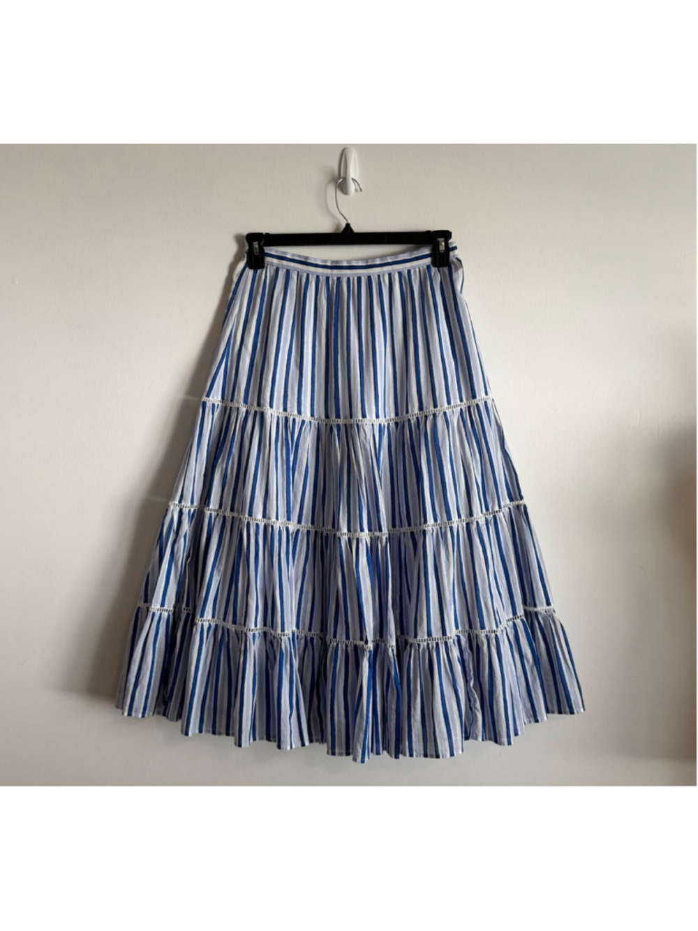Women's J.Crew Striped Tiered Midi Skirt, XS, Blue and White